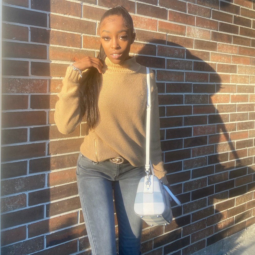 Meet your Posher, Kiara